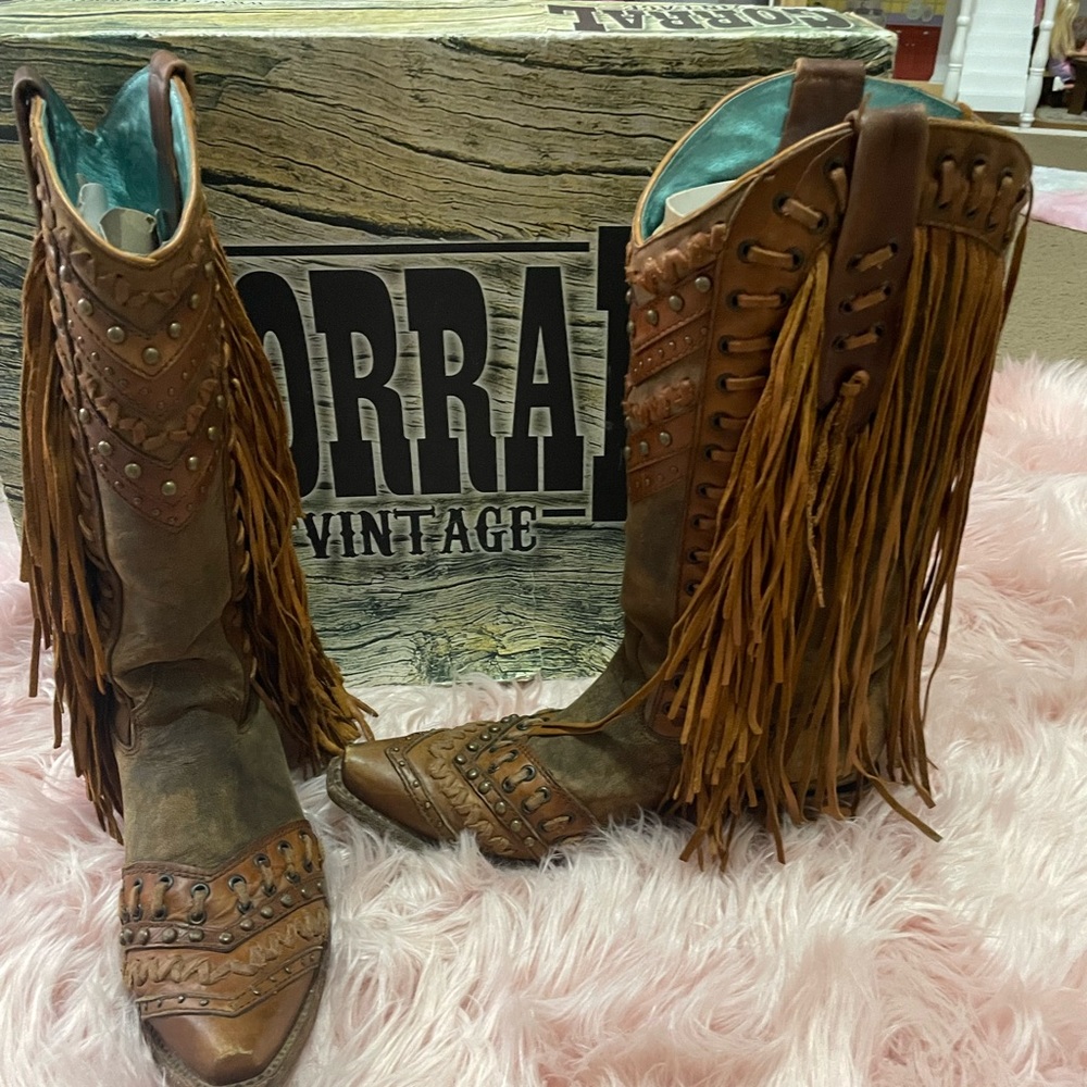 COPY - Corral fringe cowgirl boots! These are fabulous! Size 8 1/2! EUC!